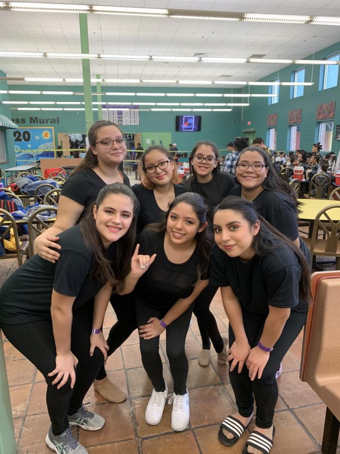 Mcllen Memorial High School Winterguards First Competition
